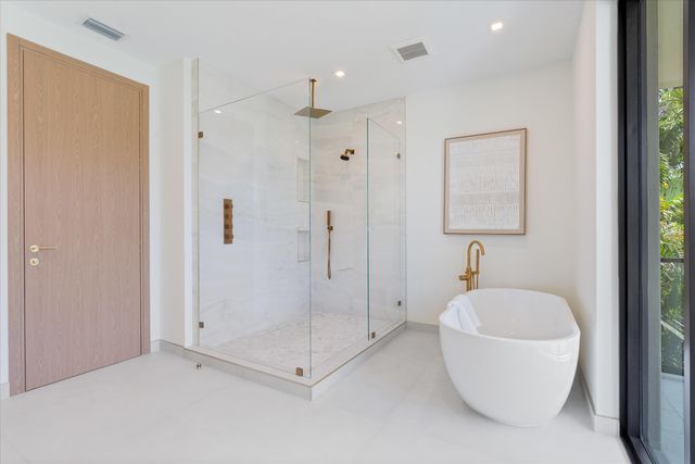 13 EASTVIEW Avenue, Delray Beach, FL 33483