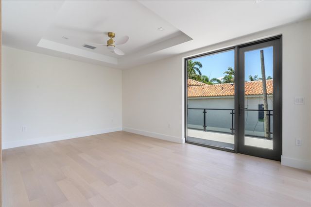 13 EASTVIEW Avenue, Delray Beach, FL 33483