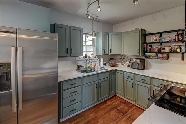 1010 N 8th Street, Leavenworth, KS 66048