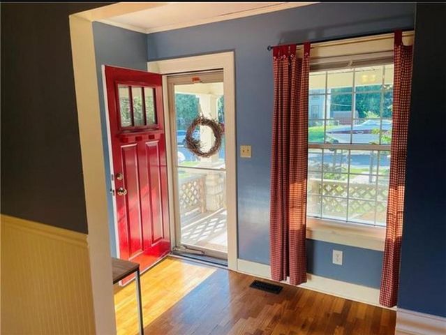 1010 N 8th Street, Leavenworth, KS 66048