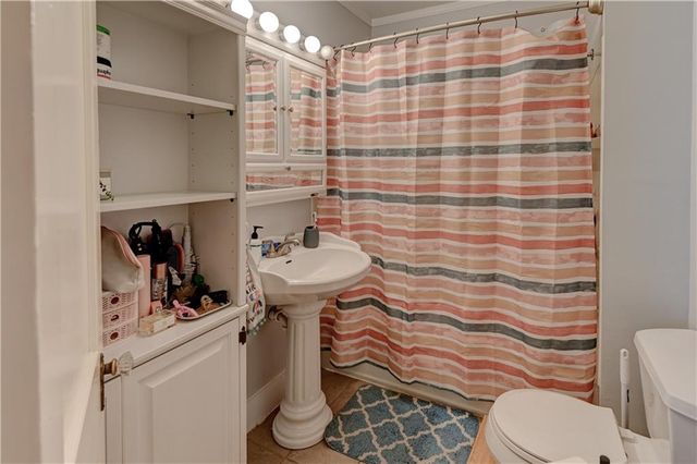 1010 N 8th Street, Leavenworth, KS 66048