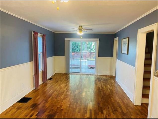 1010 N 8th Street, Leavenworth, KS 66048