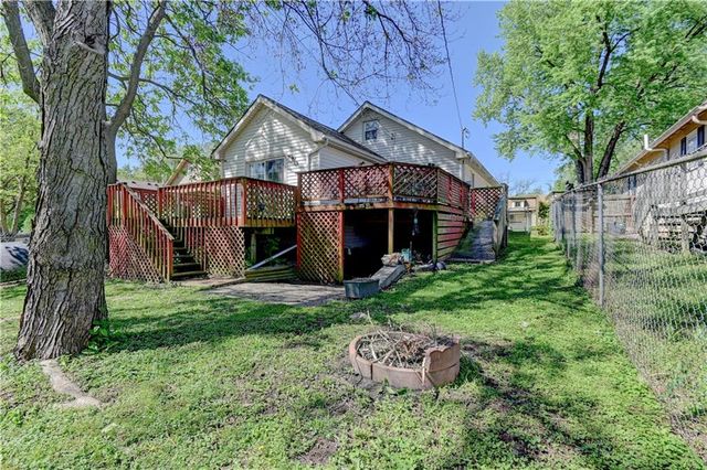 1010 N 8th Street, Leavenworth, KS 66048