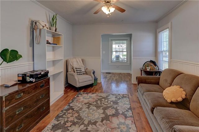 1010 N 8th Street, Leavenworth, KS 66048