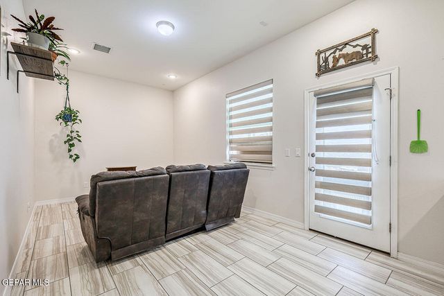 321 Fray Olguin Court, Socorro, TX 79927