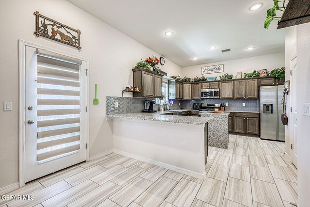 321 Fray Olguin Court, Socorro, TX 79927