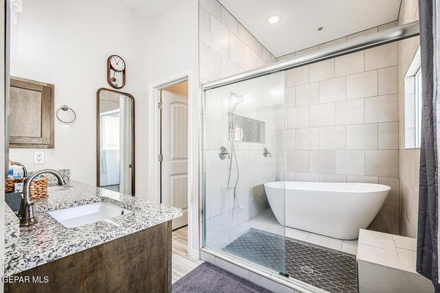 321 Fray Olguin Court, Socorro, TX 79927