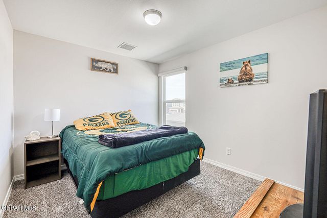 321 Fray Olguin Court, Socorro, TX 79927