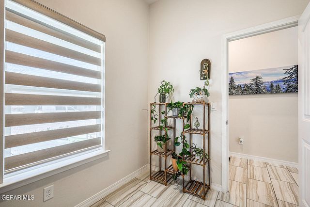 321 Fray Olguin Court, Socorro, TX 79927