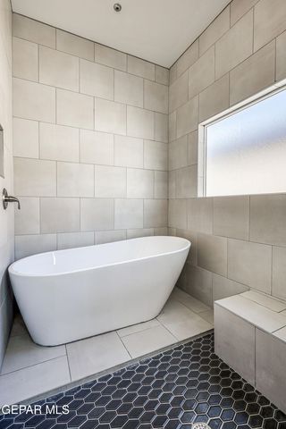 321 Fray Olguin Court, Socorro, TX 79927