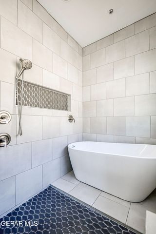 321 Fray Olguin Court, Socorro, TX 79927