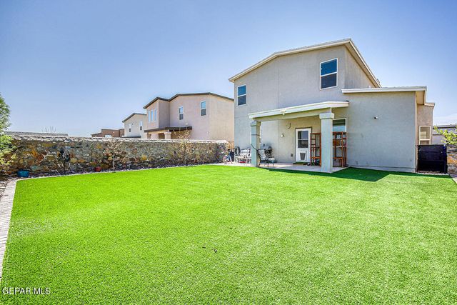 321 Fray Olguin Court, Socorro, TX 79927