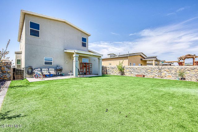 321 Fray Olguin Court, Socorro, TX 79927