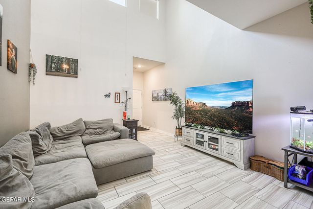 321 Fray Olguin Court, Socorro, TX 79927