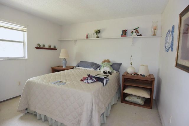 6832 QUAIL HOLLOW BOULEVARD, Wesley Chapel, FL 33544