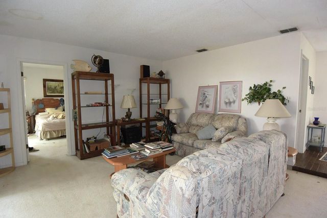 6832 QUAIL HOLLOW BOULEVARD, Wesley Chapel, FL 33544