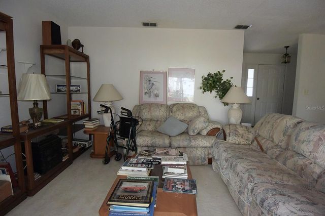 6832 QUAIL HOLLOW BOULEVARD, Wesley Chapel, FL 33544