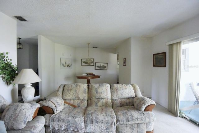 6832 QUAIL HOLLOW BOULEVARD, Wesley Chapel, FL 33544