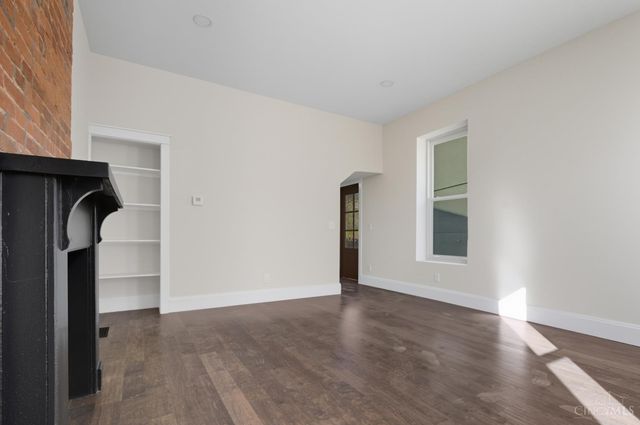 1132 Dayton Street, Cincinnati, OH 45214