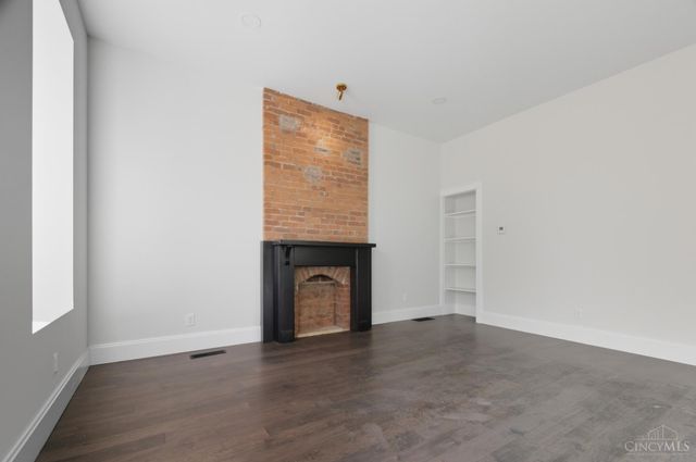 1132 Dayton Street, Cincinnati, OH 45214