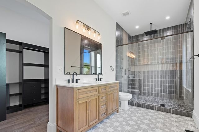 1132 Dayton Street, Cincinnati, OH 45214