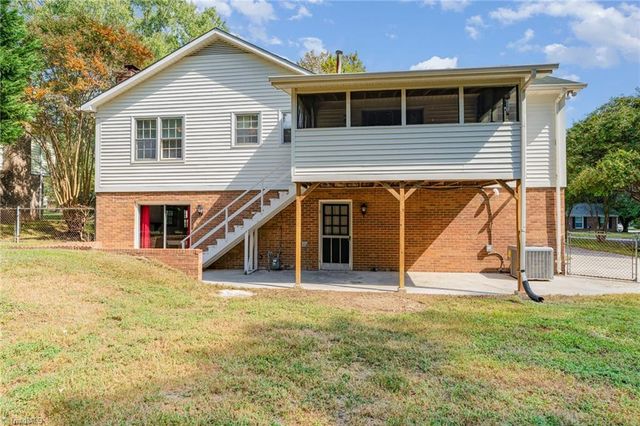 3203 Colony Drive, Jamestown, NC 27282