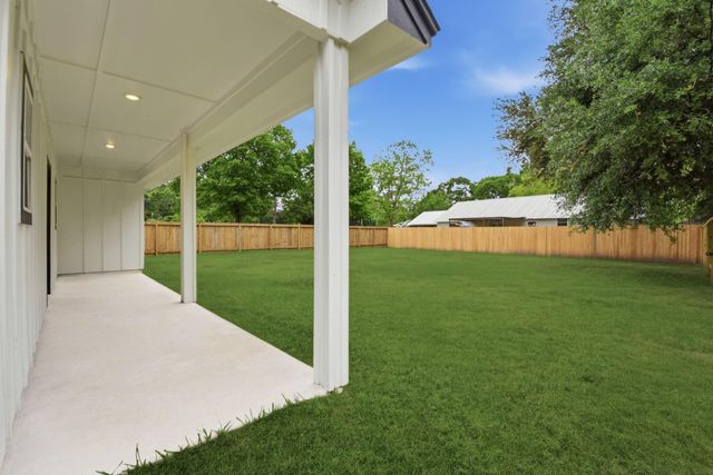 205 Spruce, Daisetta, TX 77533