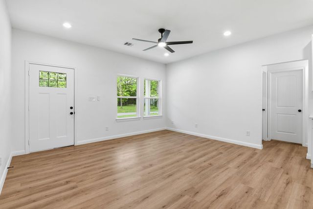205 Spruce, Daisetta, TX 77533