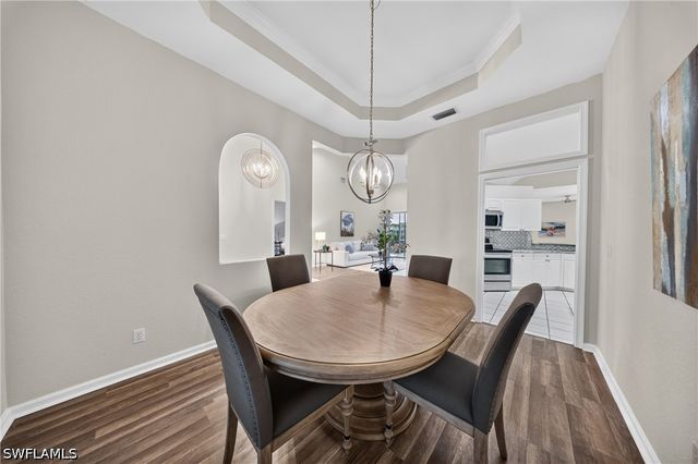 2628 White Cedar LN, Naples, FL 34109