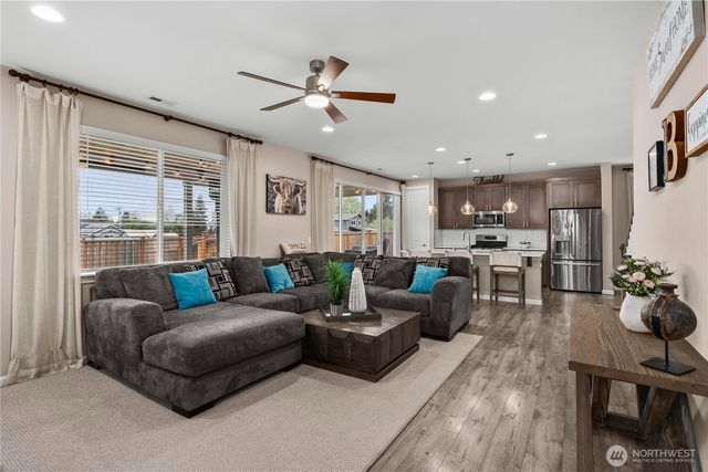 146 Baur Lane, Enumclaw, WA 98022