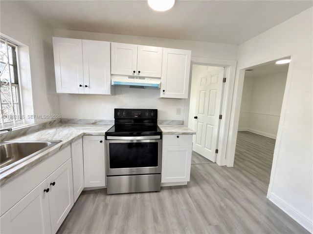 5720 NW 23rd Ave, Miami, FL 33142