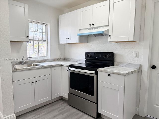 5720 NW 23rd Ave, Miami, FL 33142