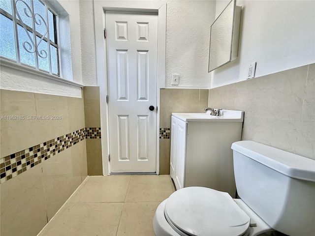 5720 NW 23rd Ave, Miami, FL 33142