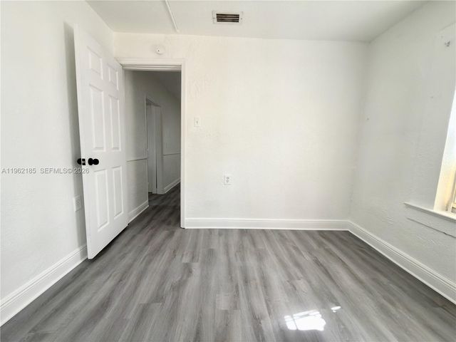 5720 NW 23rd Ave, Miami, FL 33142