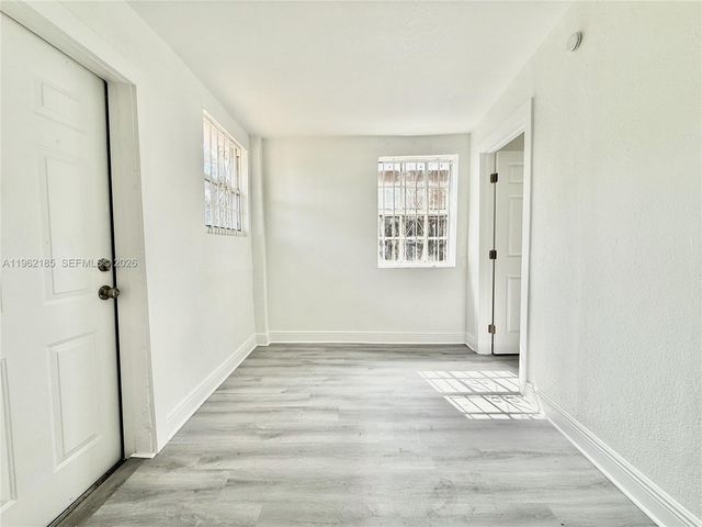 5720 NW 23rd Ave, Miami, FL 33142