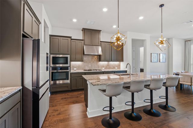 921 Trevi Fontana DR, Leander, TX 78641