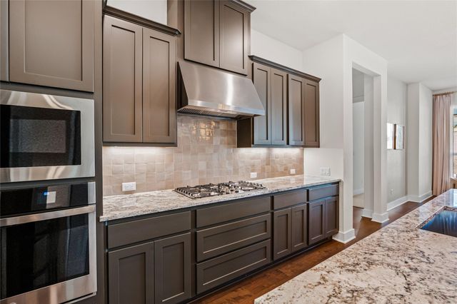 921 Trevi Fontana DR, Leander, TX 78641