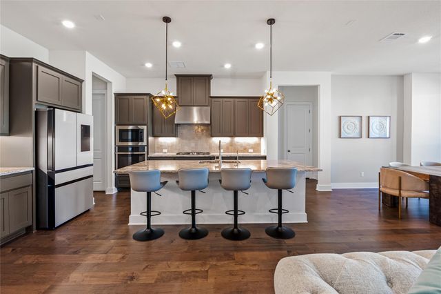 921 Trevi Fontana DR, Leander, TX 78641