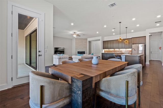 921 Trevi Fontana DR, Leander, TX 78641