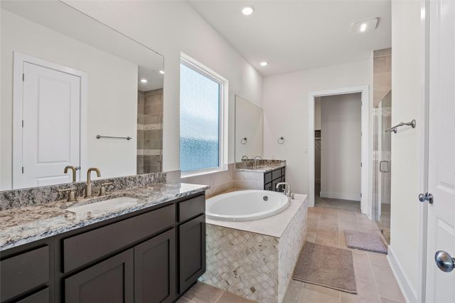 921 Trevi Fontana DR, Leander, TX 78641