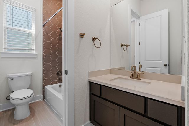 921 Trevi Fontana DR, Leander, TX 78641