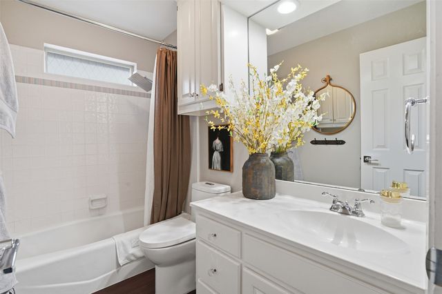 1608 Quail Hollow, Cleburne, TX 76033