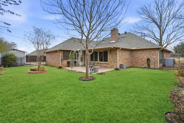 1608 Quail Hollow, Cleburne, TX 76033