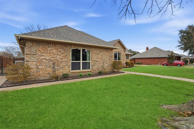1608 Quail Hollow, Cleburne, TX 76033