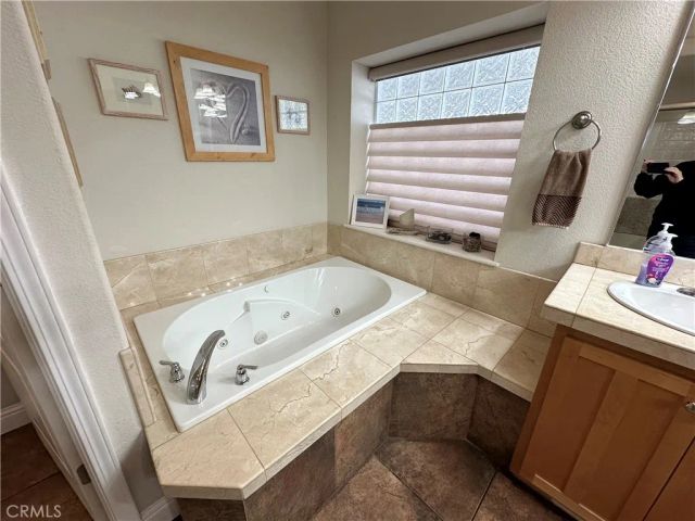 400 Sulphur Bank 139, Clearlake Oaks, CA 95423