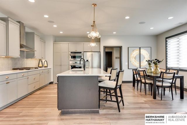 17516 Marinda Plaza, Omaha, NE 68130