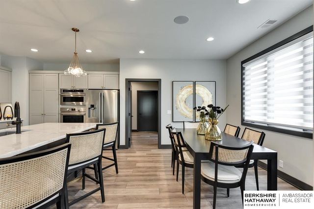 17516 Marinda Plaza, Omaha, NE 68130