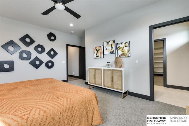 17516 Marinda Plaza, Omaha, NE 68130