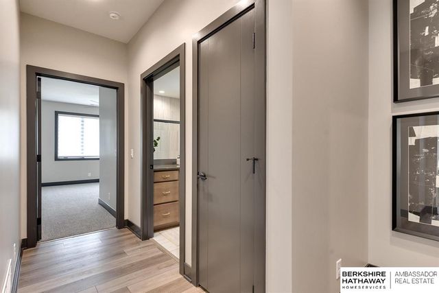 17516 Marinda Plaza, Omaha, NE 68130