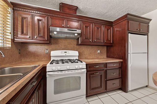 5206 Olana Drive, Houston, TX 77032